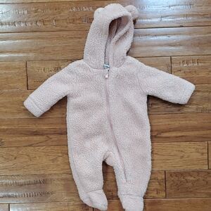 Old Navy Uni Bear Fuzzy Bunting